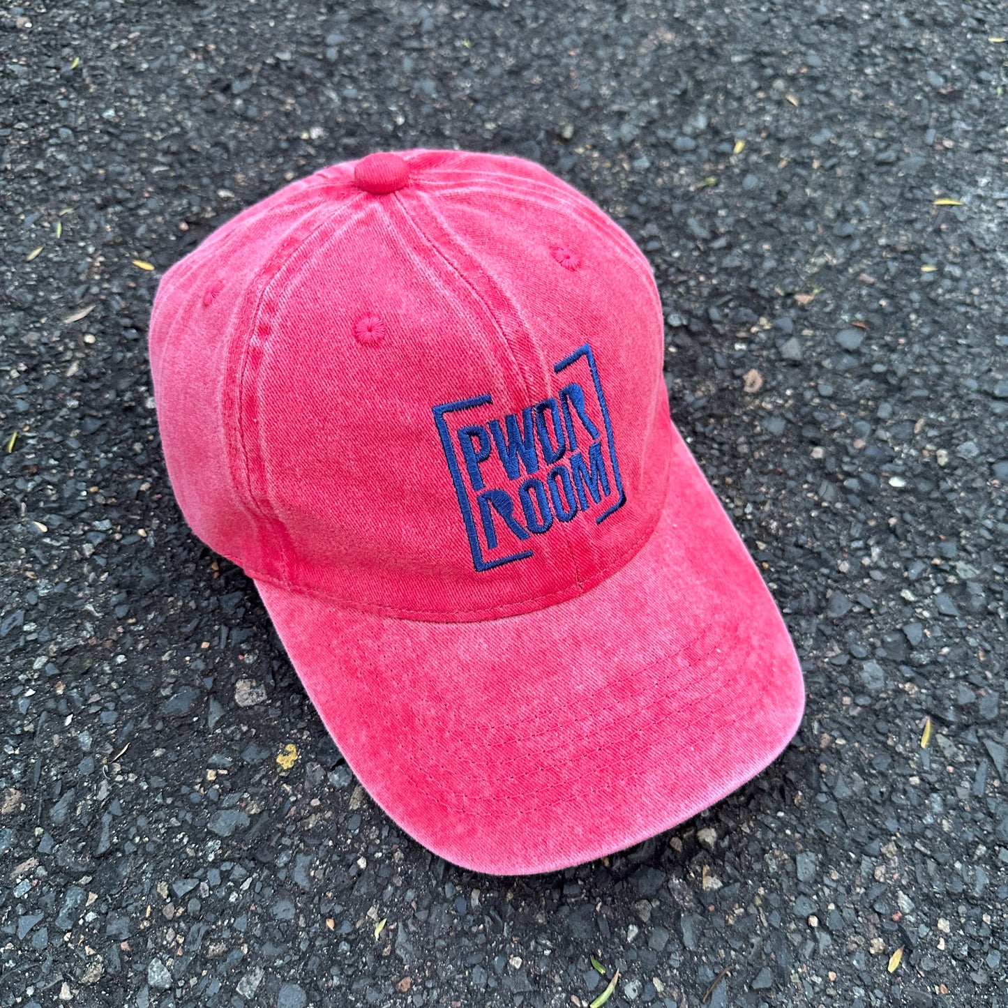 THE STAMP CAP IN WASHED RED